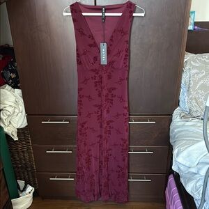 Motel Rocks Red Sheath Maxi Dress V-Neck Sleeveless floral